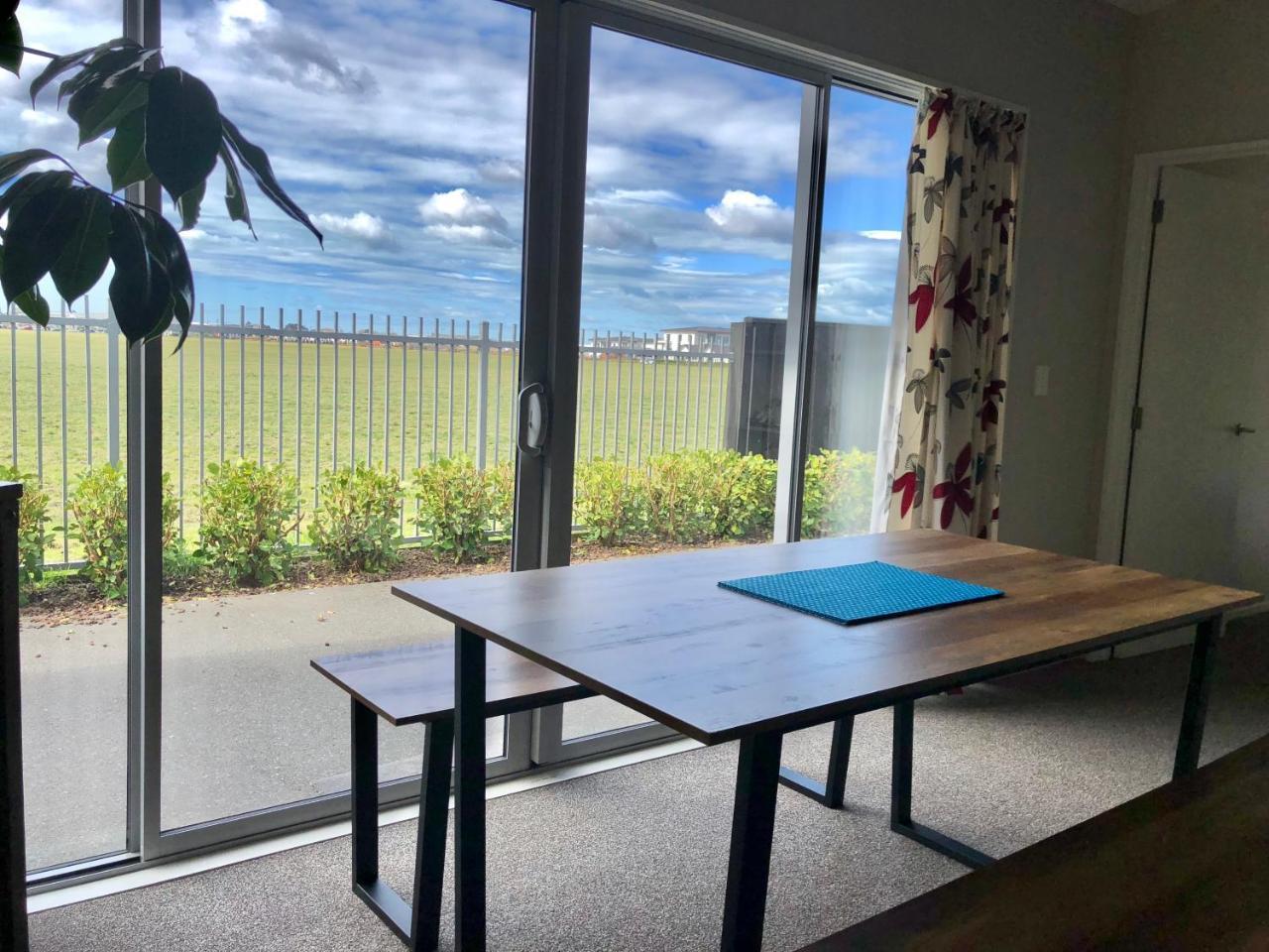 Lovely, Sunny, Home Sweet Home Christchurch Exteriér fotografie